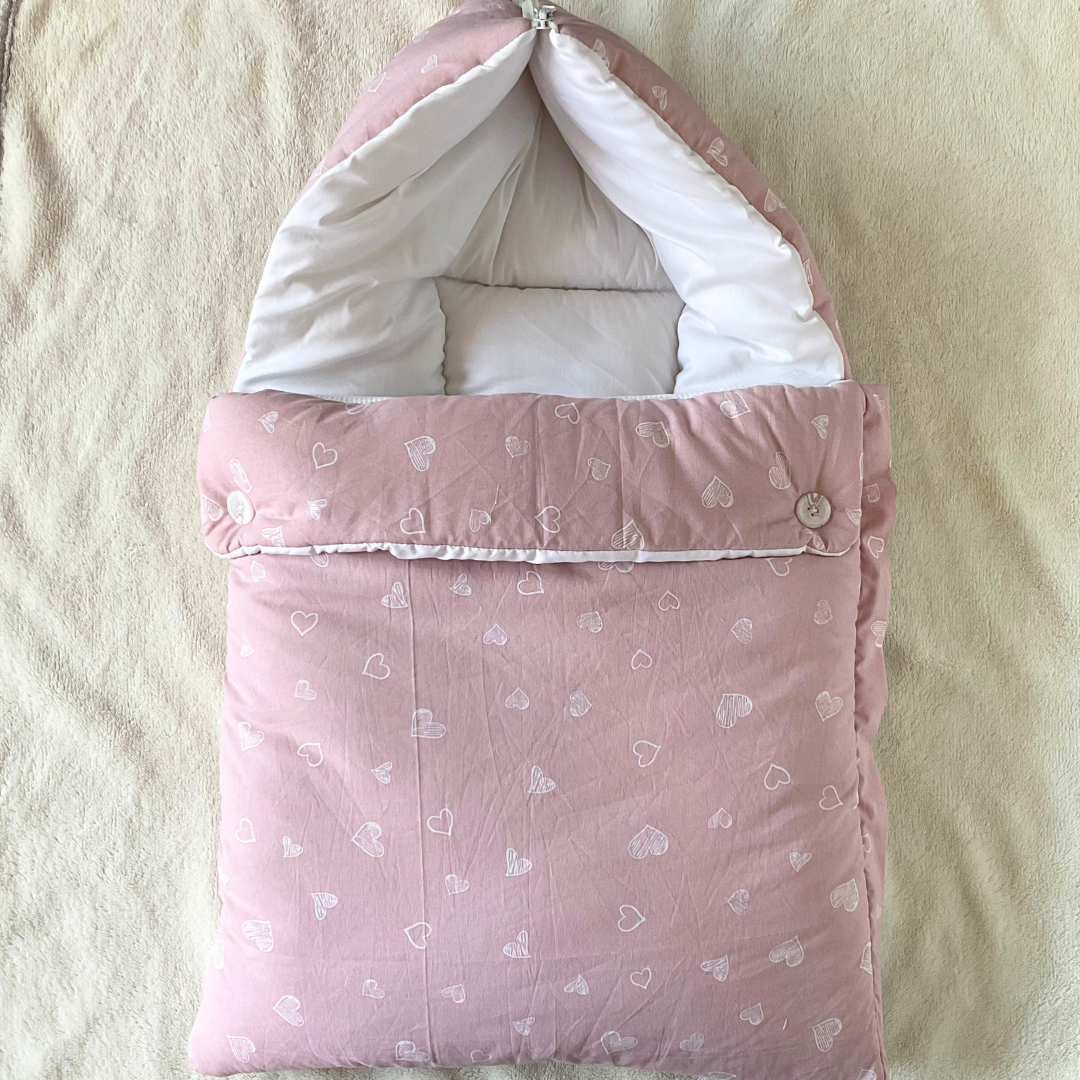 Hearts Hooded Nest
