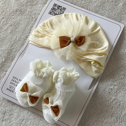 Turban Cap & Socks Set - Cream