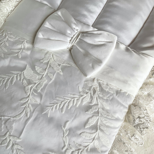 Venetian - White