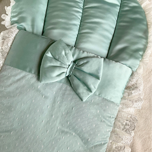 Venetian - Green Silk Dots